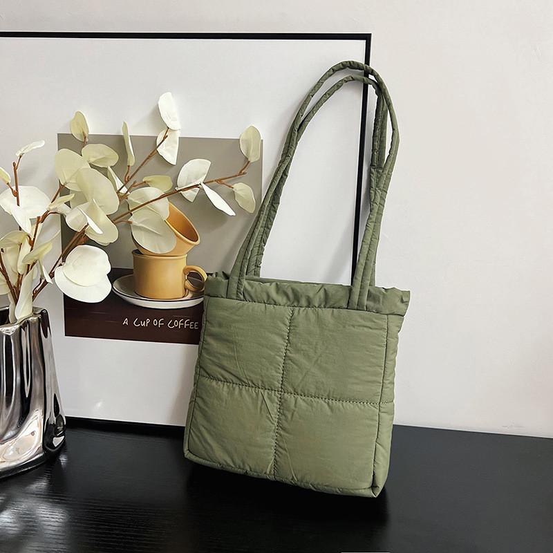 Ielgy Tote Bag Large Capacity Solid Color Simple Nylon Diamond Shoulder Bag Daily Commuter All-Match Underarm Bag