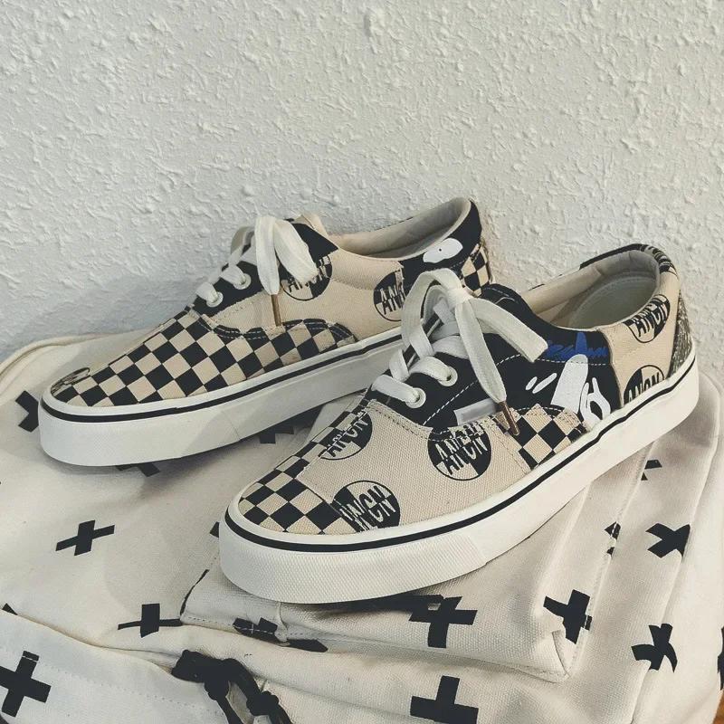 Fashion New Shoes for Men Canvas Casual Shoes Trend Print Flat Sport Vulcanized Shoes Youth Street Cool Lace-up Sneaker Unisex 35-44