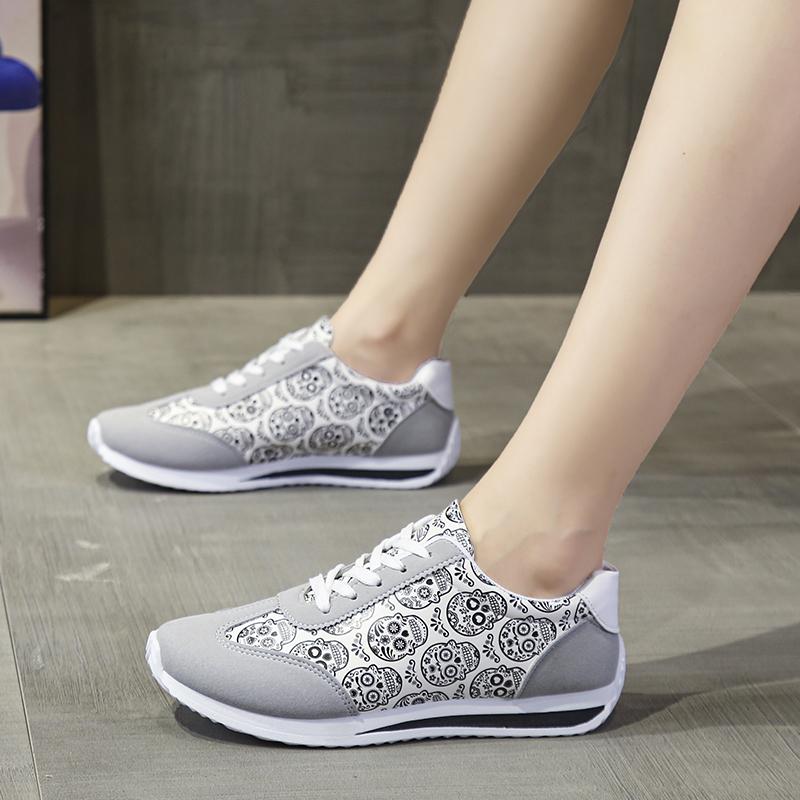 2024 Тренд Новая женская спортивная обувь Модная осенняя стильная обувь для отдыха на открытом воздухе Толстая подошва Удобная обувь для ходьбы Zapatos De Mujer