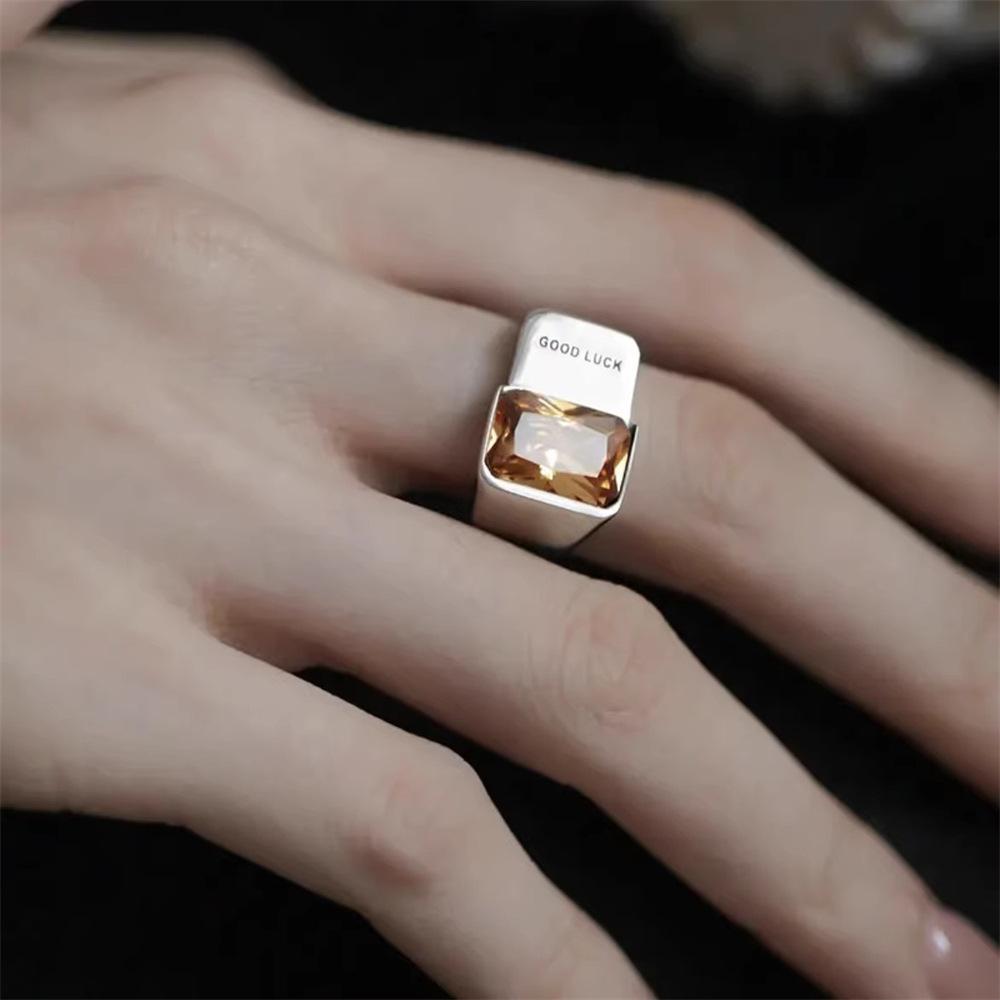 Счастливый желтый бриллиант квадратный бриллиантовое кольцо's дизайн легкая роскошь индивидуальный холодный ветер живой рот ювелирные изделия