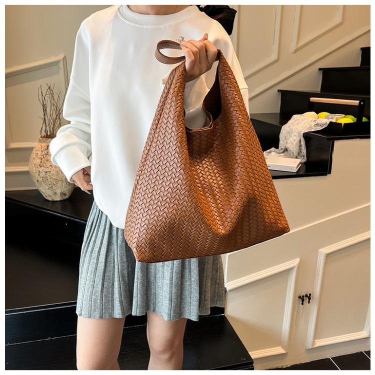 Fashion Women Shoulder Bag Large-capacity Leisure Commuting Bag with Pouch Top Handle Bag Trendy Satchel Hobo Bag Woven Tote Bag
