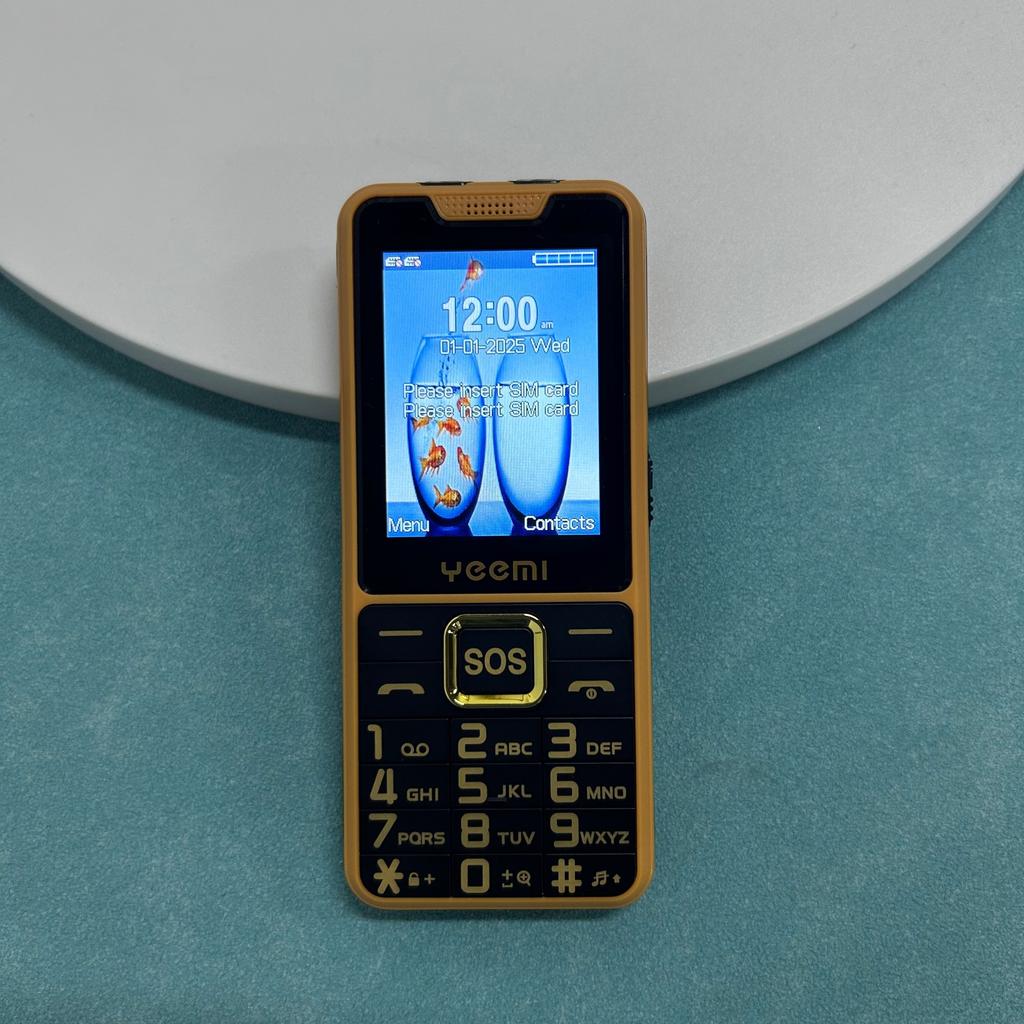 Новый мобильный телефон YEEMI K3 GSM 2G 2,4 дюйма HD Dual SIM 2500 мАч Большая батарея Фонарик Type-C Камера Супертонкий кнопочный телефон для пожилых людей и студентов