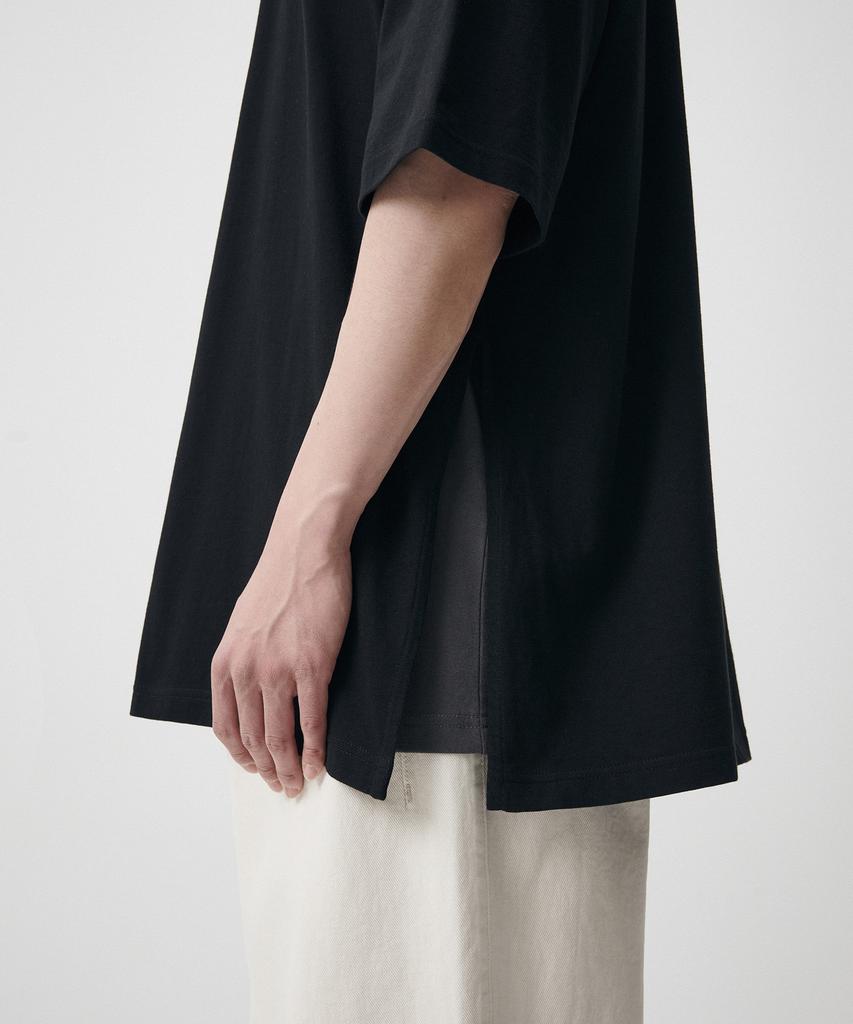 MUSINSA STANDARD Oversized Long Slit T-Shirt [Black]