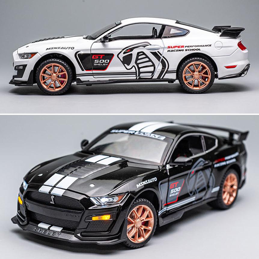 Масштаб 1/24 Mustang Shelby GT500, литая под давлением модель автомобиля, игрушечный автомобиль с откатным механизмом, звуком и светом для детей, коллекция подарков для мальчиков и девочек