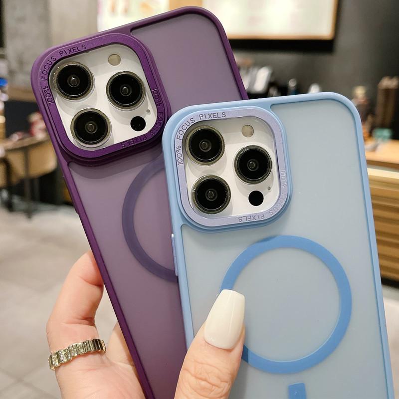 Магнитный полупрозрачный матовый чехол для телефона для iPhone 16 Pro Max/15/14 Pro/13/12/11