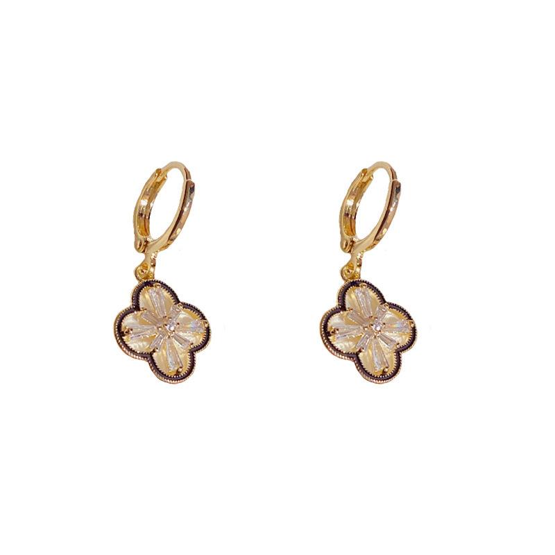 Temperamental Fashion Exquisite Micro-inlaid Four-leaf Flower Earrings for Women Personality Niche Design Earrings for Women