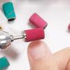 Инструмент для очистки ногтей со стержневыми насадками для акрила