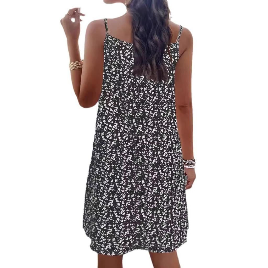 Женское летнее платье на бретельках без рукавов с цветочным принтом