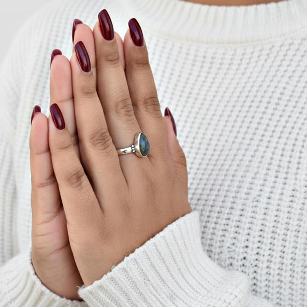 Кольцо-заявление с голубым лабрадоритом, серебро 925 пробы, ручная работа, минималистичные богемные украшения, подарок для нее