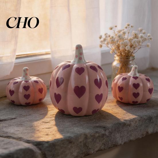 Ceramic Pumpkin Decor Pink with Heart Pattern, Artificial Figurine, Autumn Harvest Table Fall Tabletop Ornaments for Harvest, Thanksgiving, Halloween