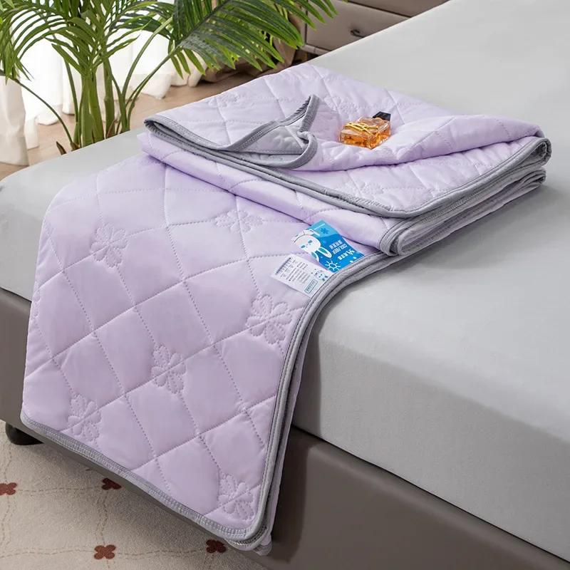 Cooling Blankets Smooth Air Condition Comforter Lightweight Summer Quilt With Double Side Cold & Cooling Fabric