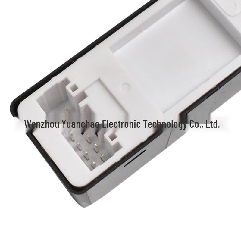 Mazda Atenza (2017-2020 гг.) Электрический переключатель переднего правого окна GW2F-66-370