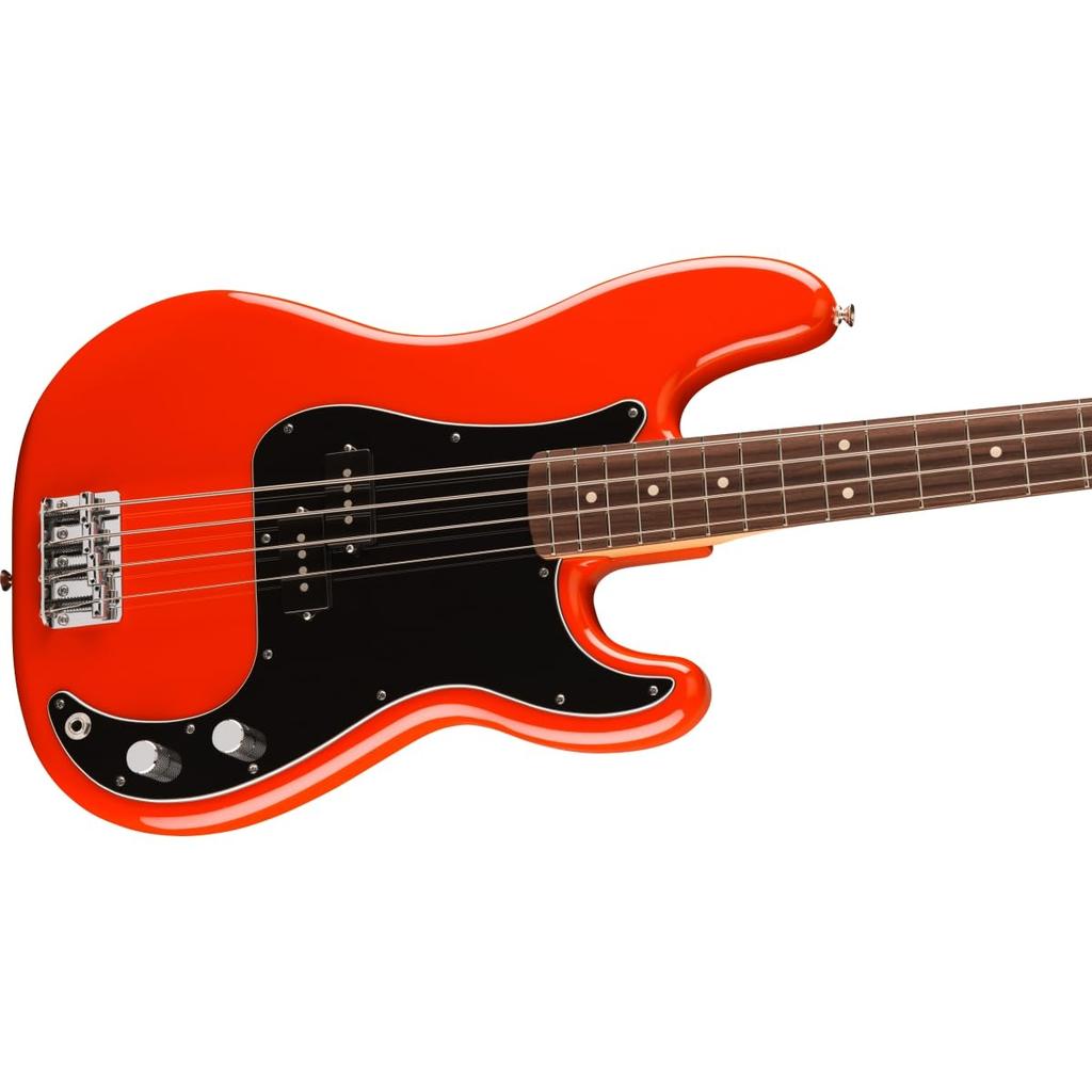 Электробас-гитара II Precision Bass, накладка из палисандра, кораллово-красный цвет, с мягким чехлом