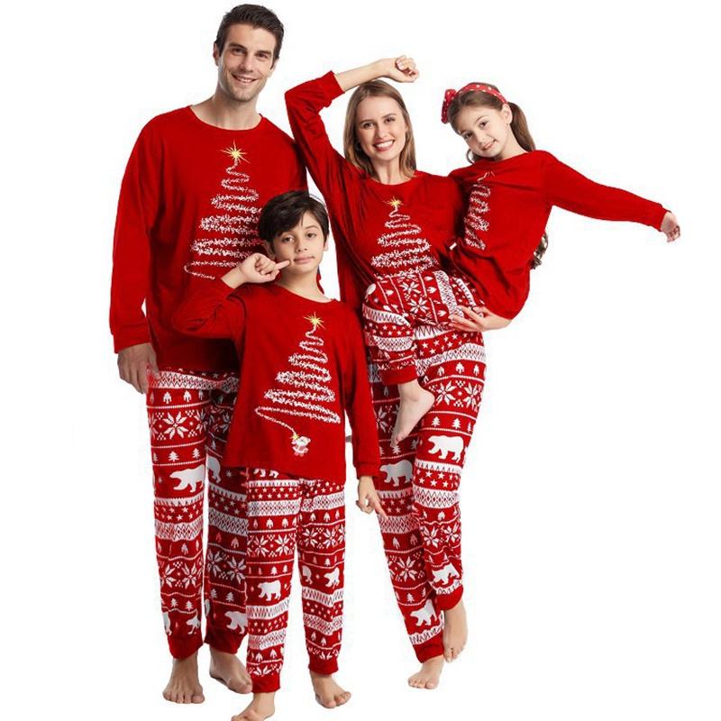 Family Pajama Set For Christmas Soft And Comfortable Fabric Cartoon Pattern Suitable For Spring And Autumn