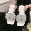 Модная женская летняя обувь 2025 Новая модная удобная нескользящая обувь-шлепанцы с бантом Уличные сандалии на мягкой подошве со стразами в стиле платья для женщин