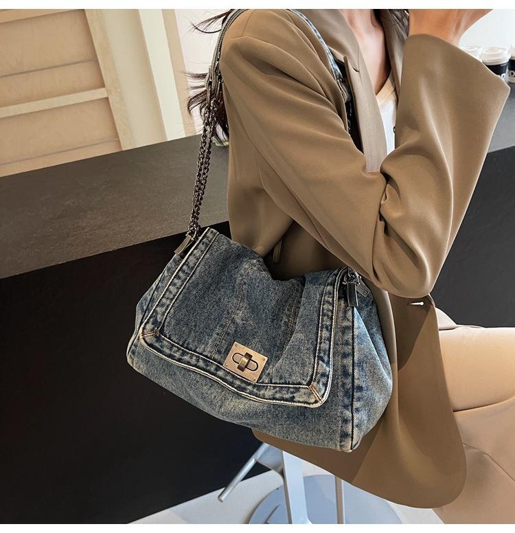 Retro Casual Denim Bag Women's 2024 New High-end Chain Shoulder Bag Large-capacity Commuter Tote Bag