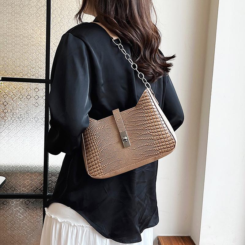 Корейская версия высококачественной сумки подмышкой для женщин 2024 года, новая модная сумка с крокодиловым узором, ранняя осенняя ретро-сумка через плечо