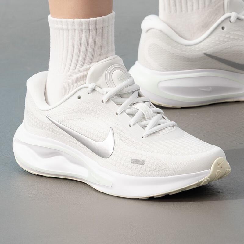 Nike Женские всесезонные кроссовки для бега и повседневной носки FJ7765-122