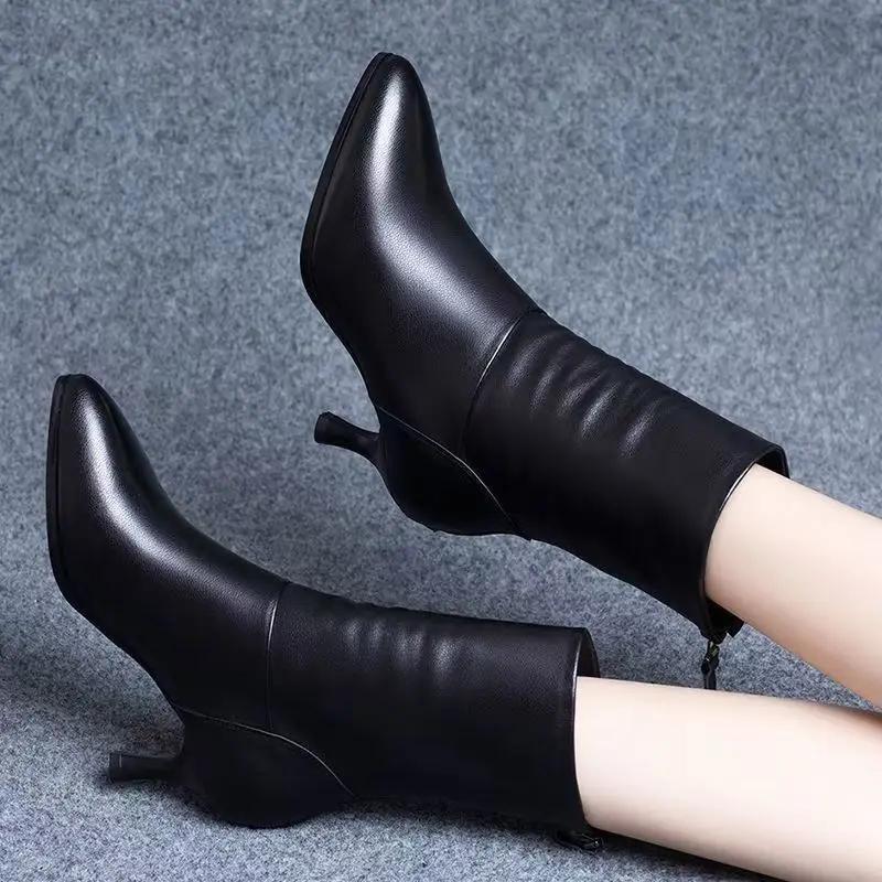 Большие размеры, теплые туфли на высоком каблуке, элегантные женские туфли до середины голени, женские полусапожки на каблуке, весна 2024, водонепроницаемые, новые, в горячем стиле Gyaru Goth