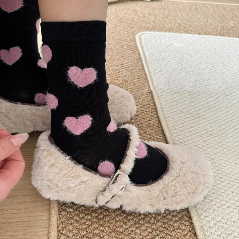 4 Pairs Breathable Women's Ankle Socks Flocking Heart Pattern Stretchy Fit Nylon Fabric Crew Socks for Work and Leisure