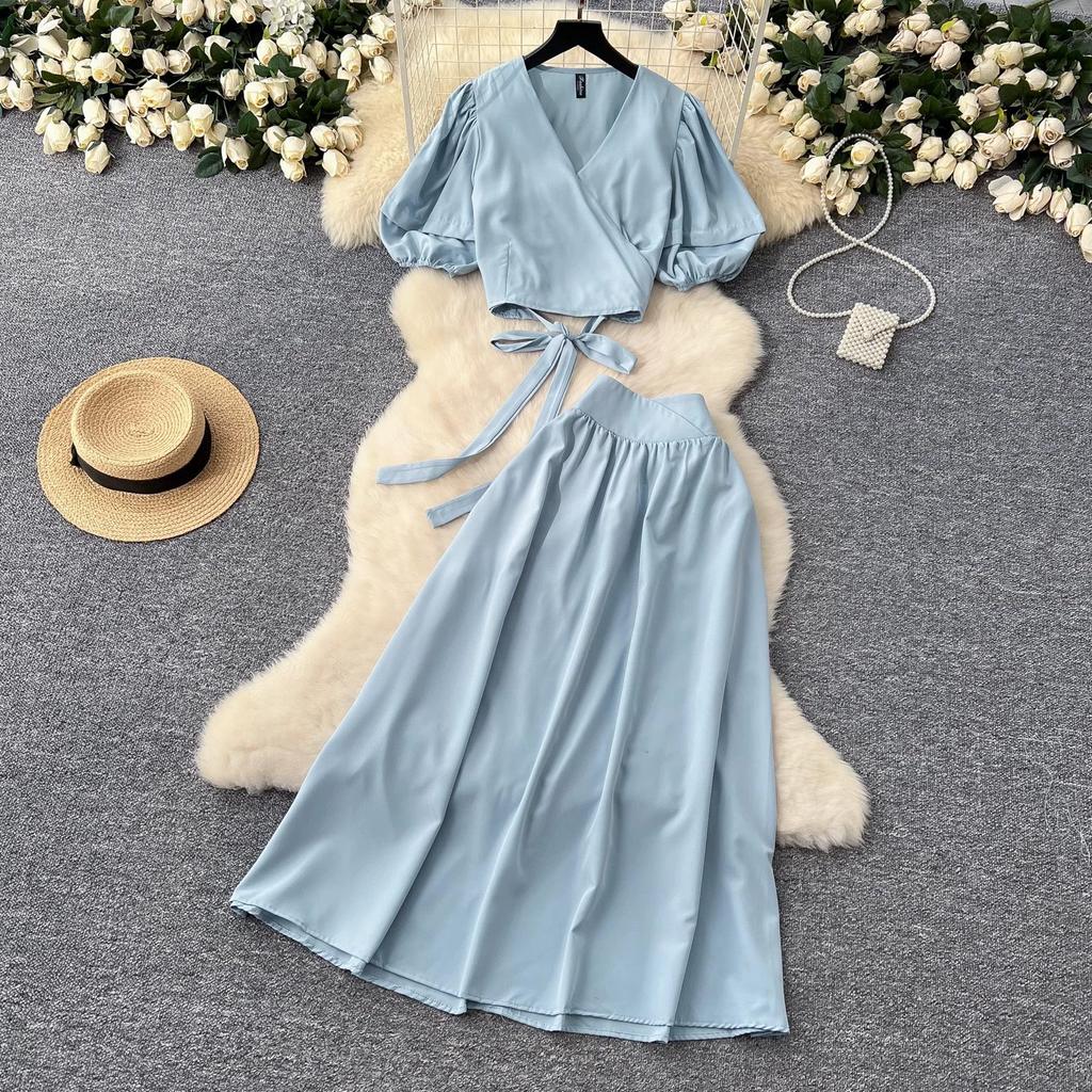 French Style Set with Women's Design Sense, Tie Up Waist, V-neck, Bubble Sleeve Shirt, High Waist, Big Swing Skirt, Two-piece Skirt Set