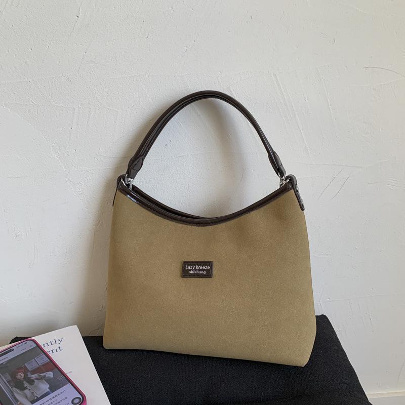 Матовая ретро сумка женская большой вместимости 2025 новая осенне-зимняя повседневная сумка-мессенджер нишевая на плечо подмышку сумка-ведро