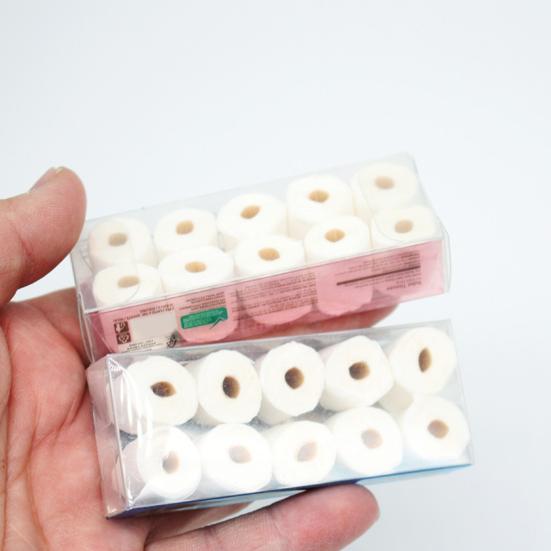 Миниатюрный кукольный домик, рулон туалетной бумаги, реалистичный мини-компактный съемный 1/12, миниатюры кукольного домика тонкой работы