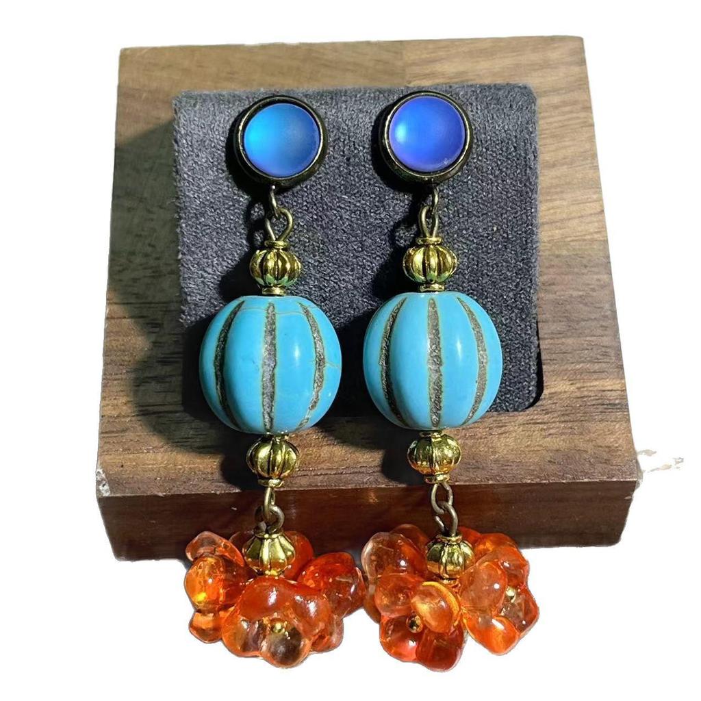 Vintage European & American Style Blue-Green Turquoise Necklace: Exaggerated Glass Women's Clavicle Chain Jewelry