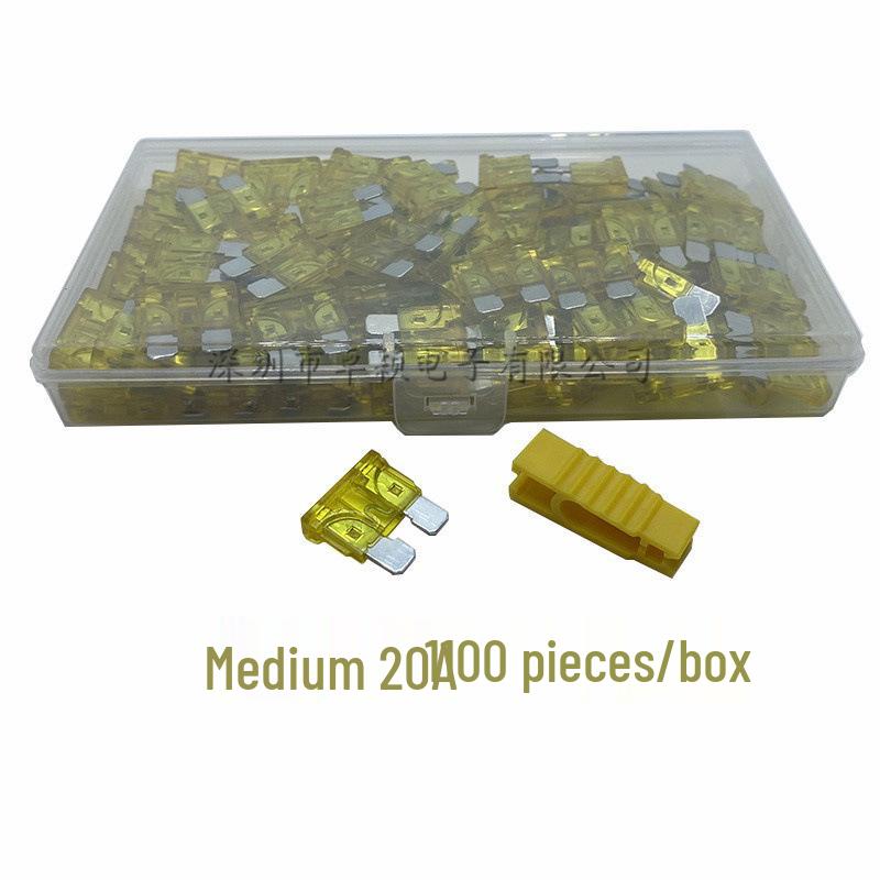 Набор автомобильных предохранителей: Ножевые предохранители малого, среднего и большого размера (1A, 3A, 10A, 15A)