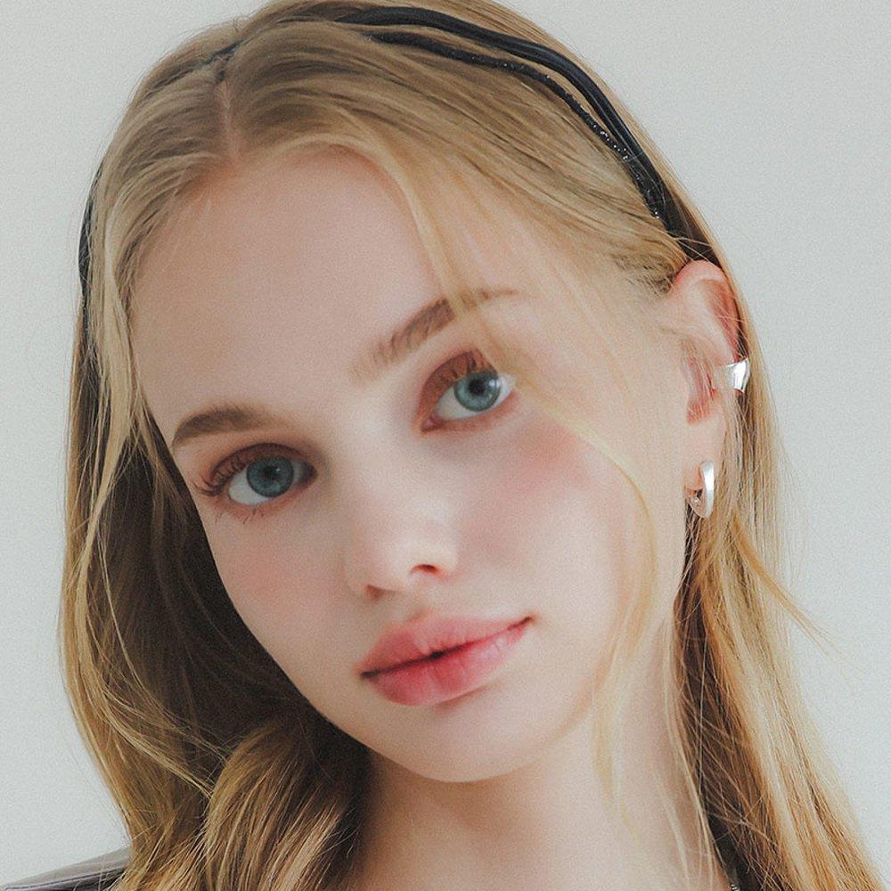 J.Lauren Bold Hammered Silver Ear Cuff M03939