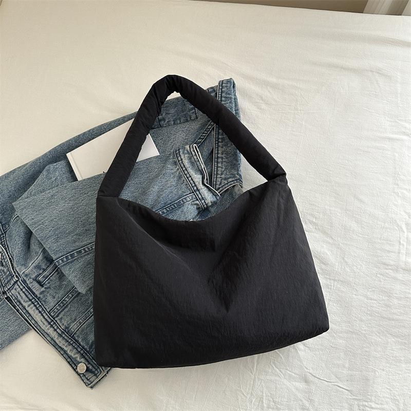 Large Capacity Nylon Cloth Trend Simple Casual Foreign Style Fashion Messenger Shoulder Tote Bag