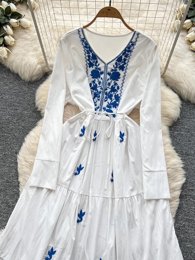 Женское весенне-осеннее платье Ретро Вышитое V-образный вырез Бретели Талия Французское Элегантное Длинный рукав Пышная юбка Длинное платье