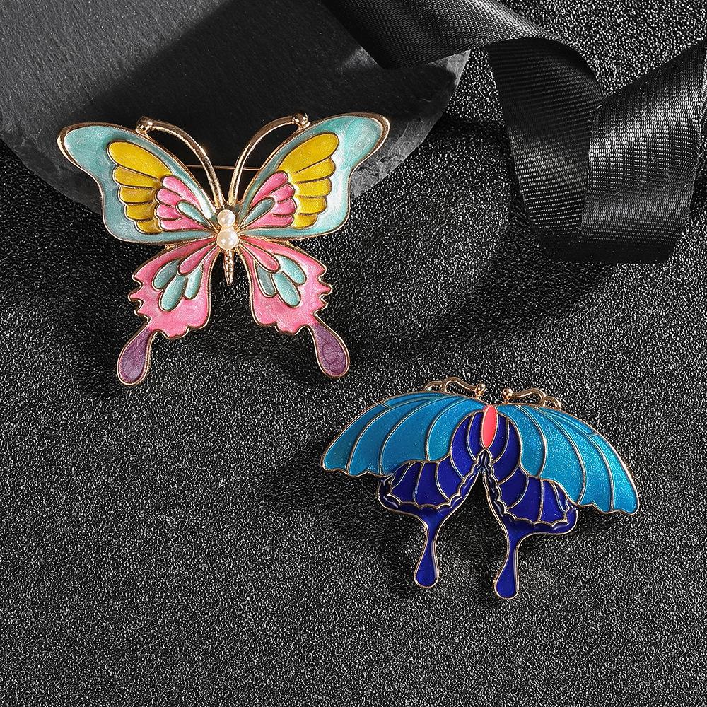 Cute Butterfly Moth Brooches for Women Men Exquisite Insect Pins Jewelry Trendy Accessories Birthday Party Gifts