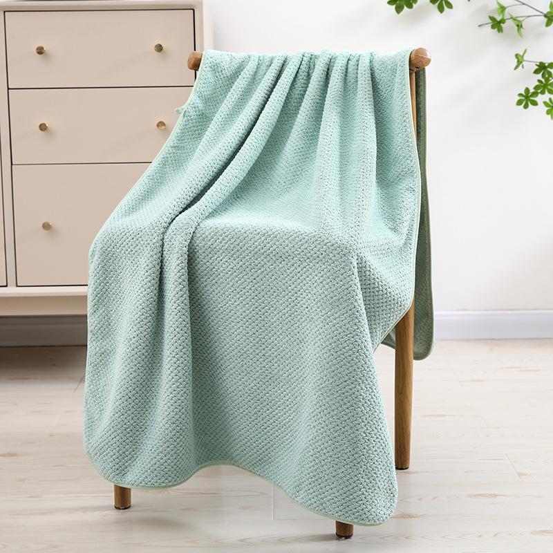 Индивидуально вышитое утолщенное полотенце из кораллового флиса: Впитывающее полотенце для ванны, фитнеса и бассейна