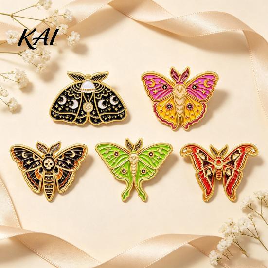 Moth Clothing Accessory Vintage Enamel Brooch, Cartoon Insect Alloy Lapel Pin, Men Jewelry Women Accessories for Suit Dress Coat Scarf Retro