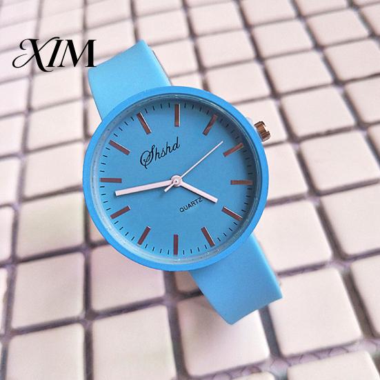 Wrist Watch Sport Stylish Analog Display Small Unisex Comfortable Quartz for School Silicone Casual Wristwatch