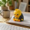 Креативный настольный аксессуар, фигурка утки для эмоциональной поддержки, желтое смоляное украшение, декоративное изделие для офиса, милая статуэтка, украшение для домашнего стола