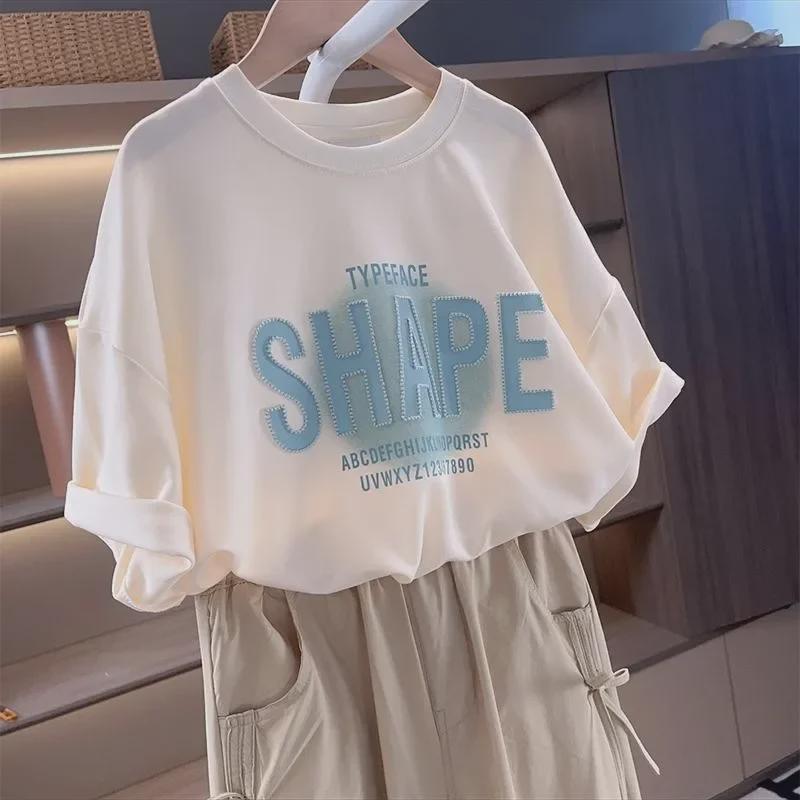 Летняя мода для девочек 2024 года: Повседневный костюм-двойка, круглый вырез, короткий рукав — идеально подходит для детей среднего и крупного возраста.