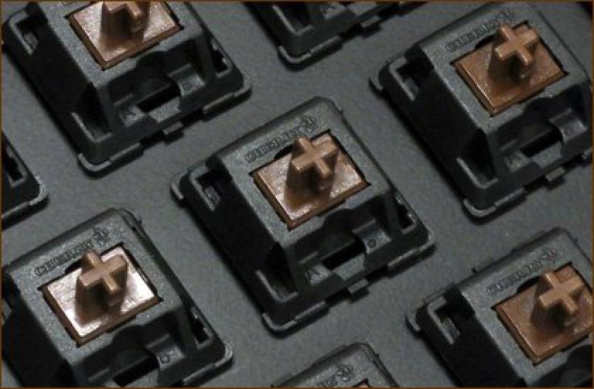 FILCO Клавиатура Majestouch 3 с коричневыми переключателями, полноразмерная, 108 клавиш, японская кана, медиа-функции, оснащена двухцветными ПБТ клавишными колпачками, матово-черный