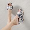 Большие размеры женской обуви одно слово новые круглые повседневные цветы толстые подошвы рыбий рот наклонный каблук носить классные тапочки женские
