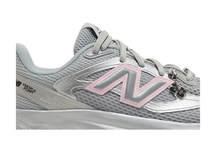 New Balance Fresh Foam Trainer GANNI Silver Metallic
