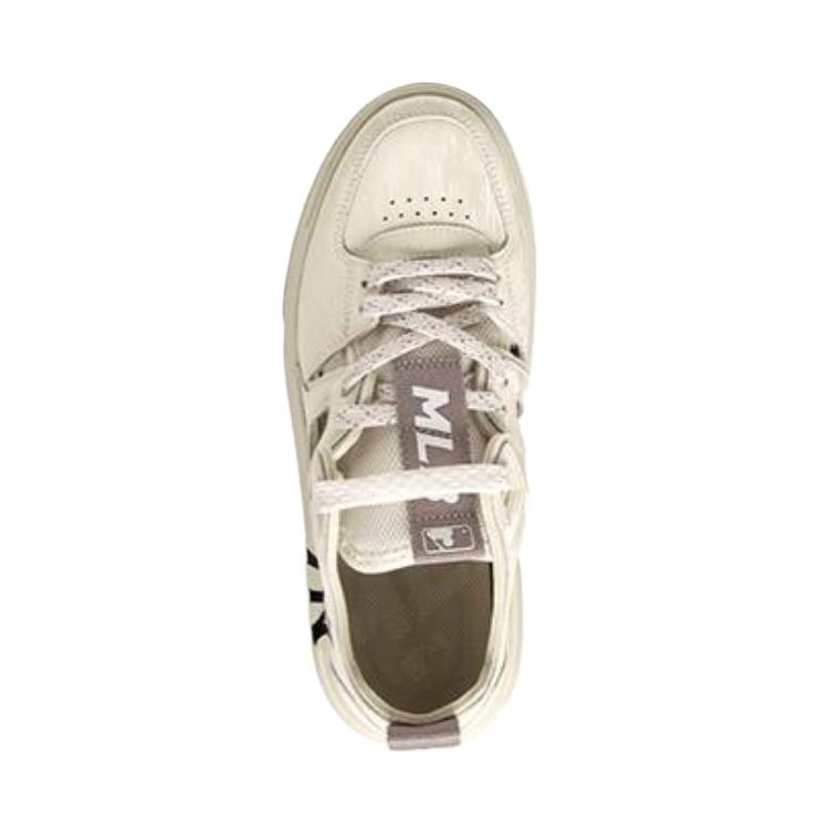 MLB New York Yankees Synthetic Leather Slip Resistant And Breathable Low top Casual Shoes Unisex Sandy Brown 3ASDCL263-50SAS