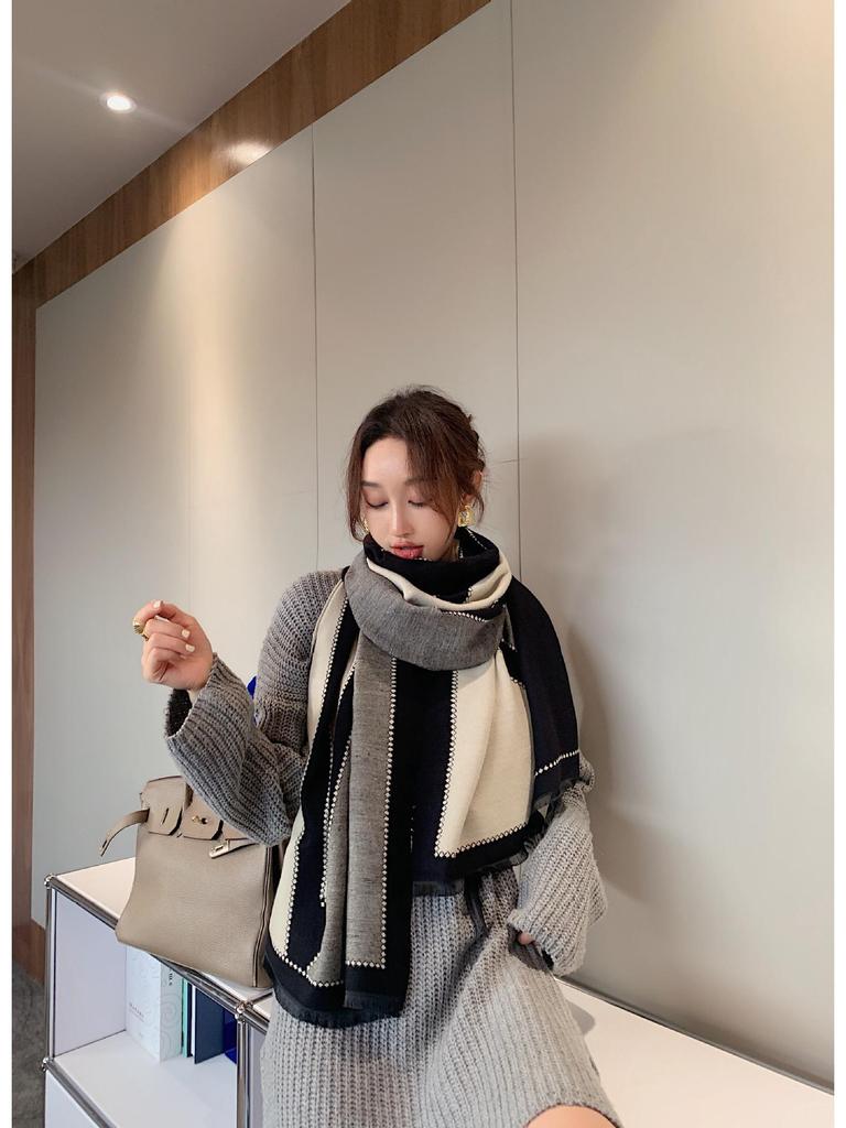 2022 Geometric Pattern Double-Sided Winter Scarf: Imitation Cashmere for Women, Warm and Thick Shawl.