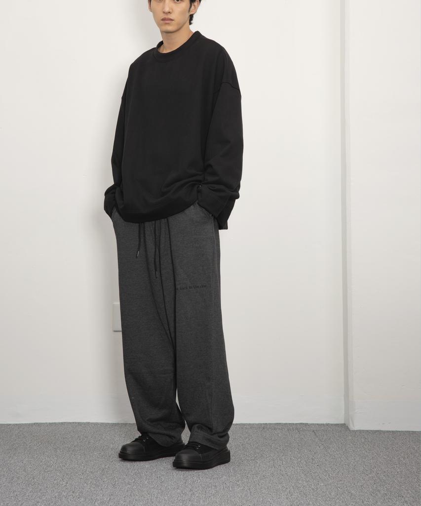 RAW TO RAW Rp0036 Text Embroidered Soft Sweat Wide Pants (Charcoal)