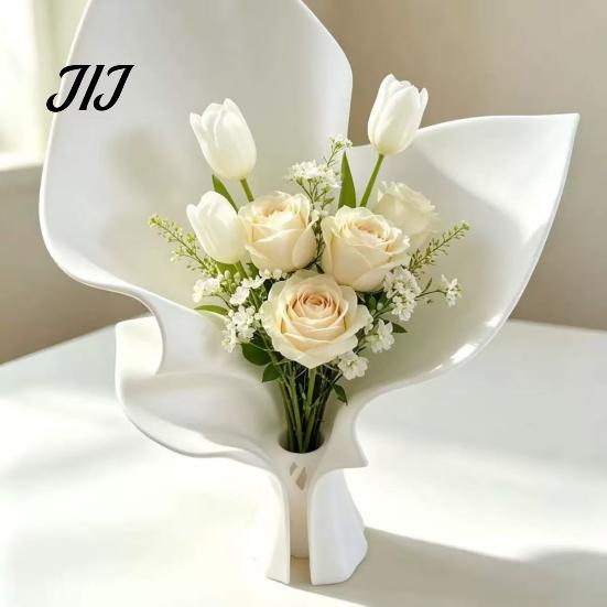 Artistic Home Flower Container 3D Printed Vase for Fresh Flowers, Modern Minimalist Arrangement Integrated Tube Holder with Built-in Living