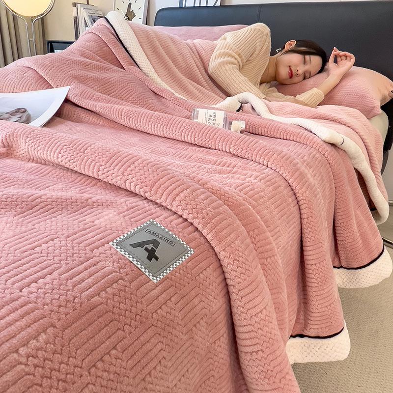 Двухслойное одеяло из кораллового флиса Golden Turtle - толстое, теплое покрывало для дивана