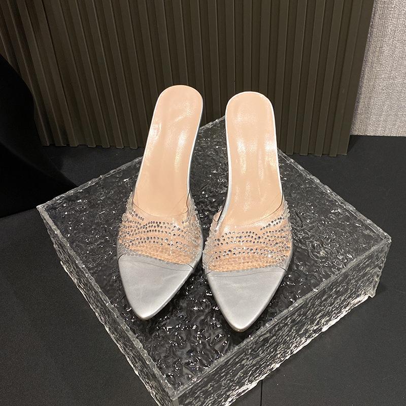 Прозрачные сандалии на тонком каблуке со стразами 2025 новая модель большого размера европейского и американского стиля весна и лето новый однотонный острый носок высокий каблук шлепанцы женские