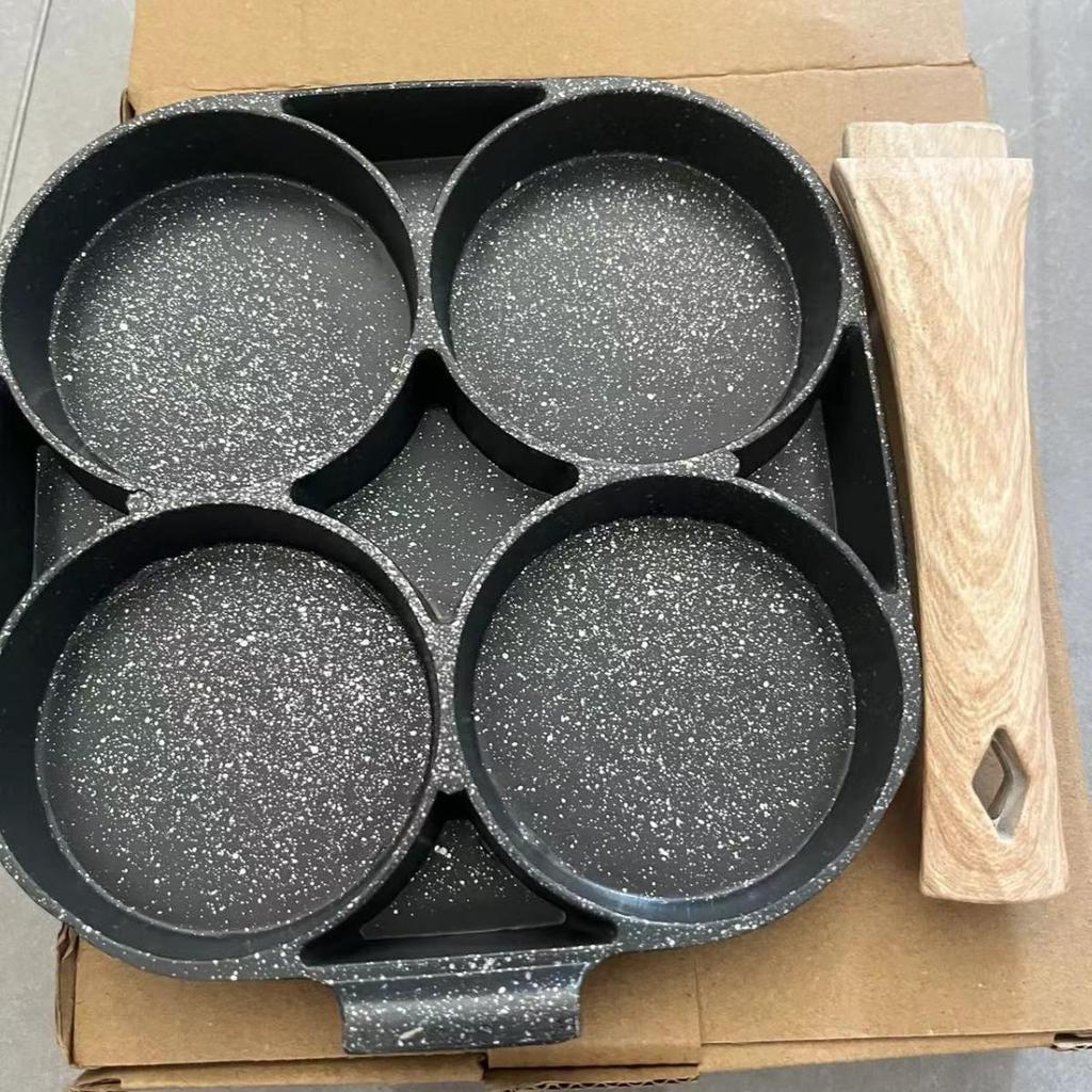 Сковорода с антипригарным покрытием и четырьмя отверстиями для бургеров, яиц и блинов