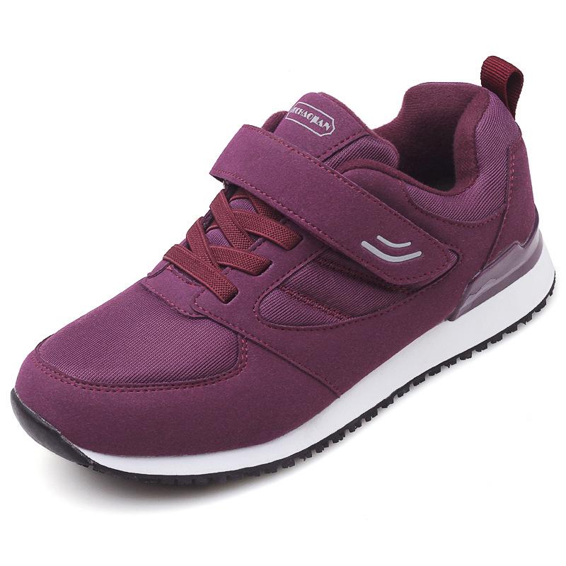 2025 осень и зима новая бархатная теплая обувь для ходьбы для пожилых нескользящая и износостойкая обувь для бега для пожилых легкая обувь для мамы