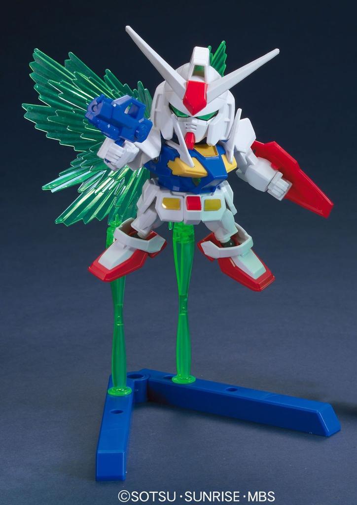 SD Gundam BB Senshi Mobile Suit Gundam 00 O Gundam (тип боевого развертывания) Пластиковая модель с цветовой маркировкой.